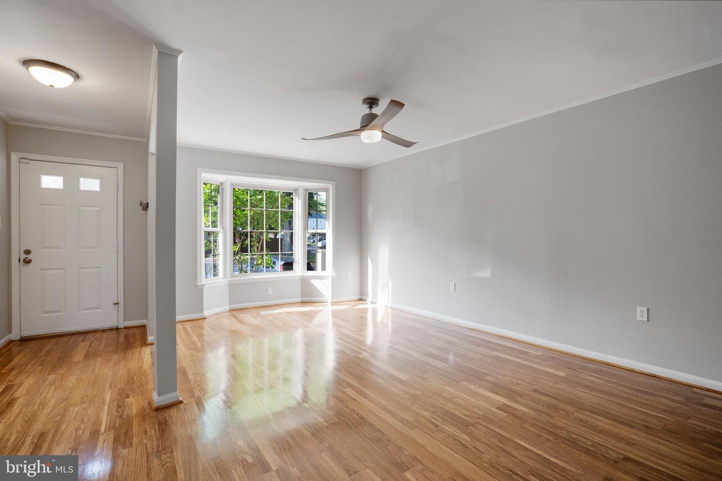 5503 AKRIDGE CT, FAIRFAX, Virginia 22032, 3 Bedrooms Bedrooms, 5 Rooms Rooms,3 BathroomsBathrooms,Residential,For sale,5503 AKRIDGE CT,VAFX2245692 MLS # VAFX2245692