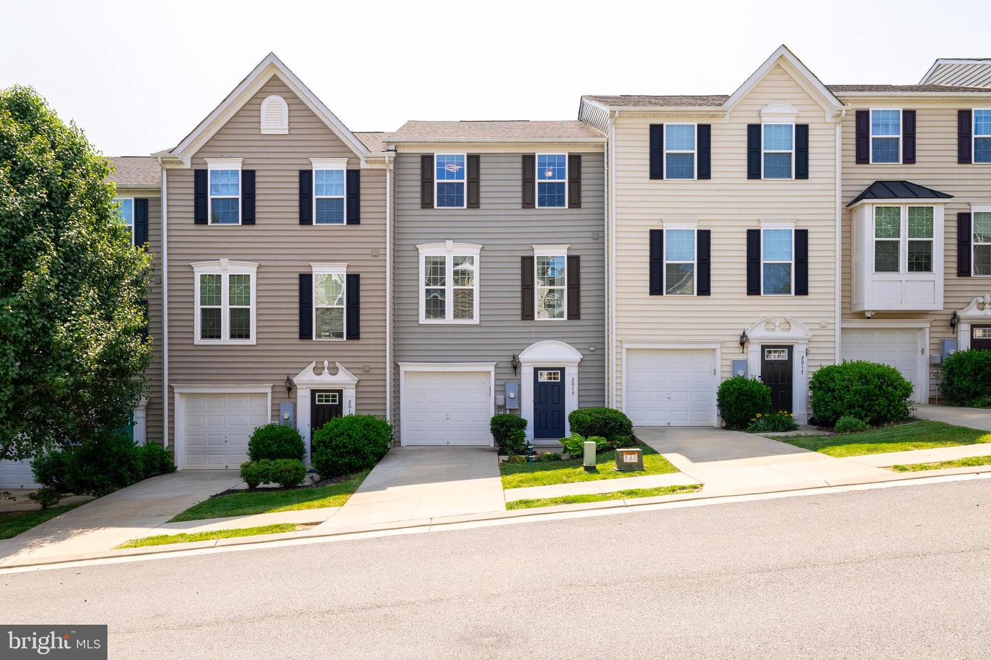2015 ELM TREE CT, CHARLOTTESVILLE, Virginia 22911, 3 Bedrooms Bedrooms, ,3 BathroomsBathrooms,Residential,For sale,2015 ELM TREE CT,VAAB2001002 MLS # VAAB2001002