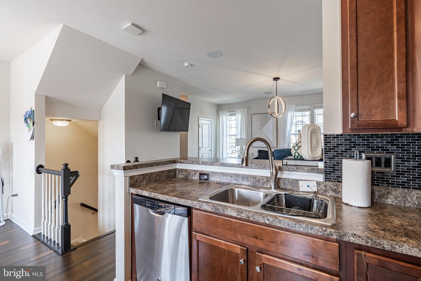 2015 ELM TREE CT, CHARLOTTESVILLE, Virginia 22911, 3 Bedrooms Bedrooms, ,3 BathroomsBathrooms,Residential,For sale,2015 ELM TREE CT,VAAB2001002 MLS # VAAB2001002