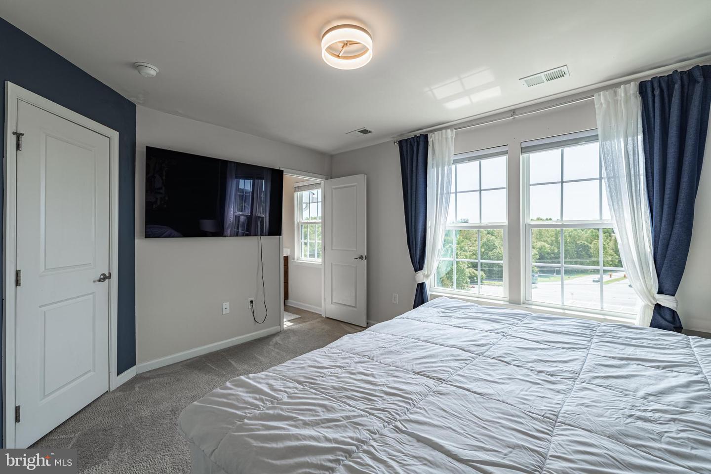 2015 ELM TREE CT, CHARLOTTESVILLE, Virginia 22911, 3 Bedrooms Bedrooms, ,3 BathroomsBathrooms,Residential,For sale,2015 ELM TREE CT,VAAB2001002 MLS # VAAB2001002