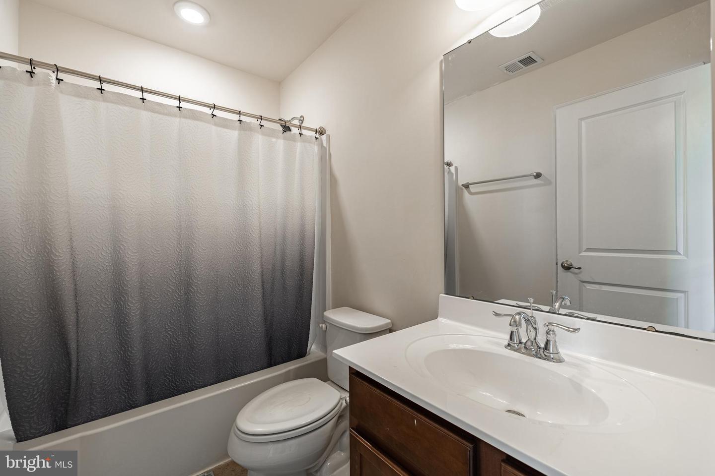 2015 ELM TREE CT, CHARLOTTESVILLE, Virginia 22911, 3 Bedrooms Bedrooms, ,3 BathroomsBathrooms,Residential,For sale,2015 ELM TREE CT,VAAB2001002 MLS # VAAB2001002