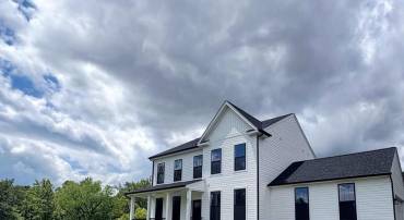 22 CLYDESDALE RD, FREDERICKSBURG, Virginia 22405, 5 Bedrooms Bedrooms, ,3 BathroomsBathrooms,Residential,For sale,22 CLYDESDALE RD,VAST2039528 MLS # VAST2039528