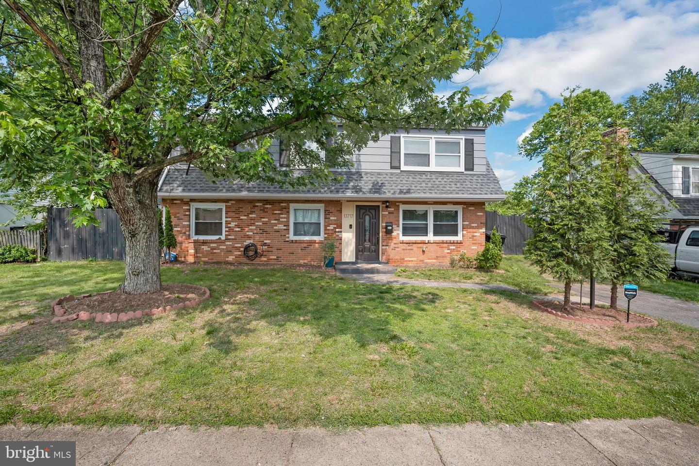 13717 GREENWOOD DR, WOODBRIDGE, Virginia 22193, 4 Bedrooms Bedrooms, ,2 BathroomsBathrooms,Residential,For sale,13717 GREENWOOD DR,VAPW2096354 MLS # VAPW2096354