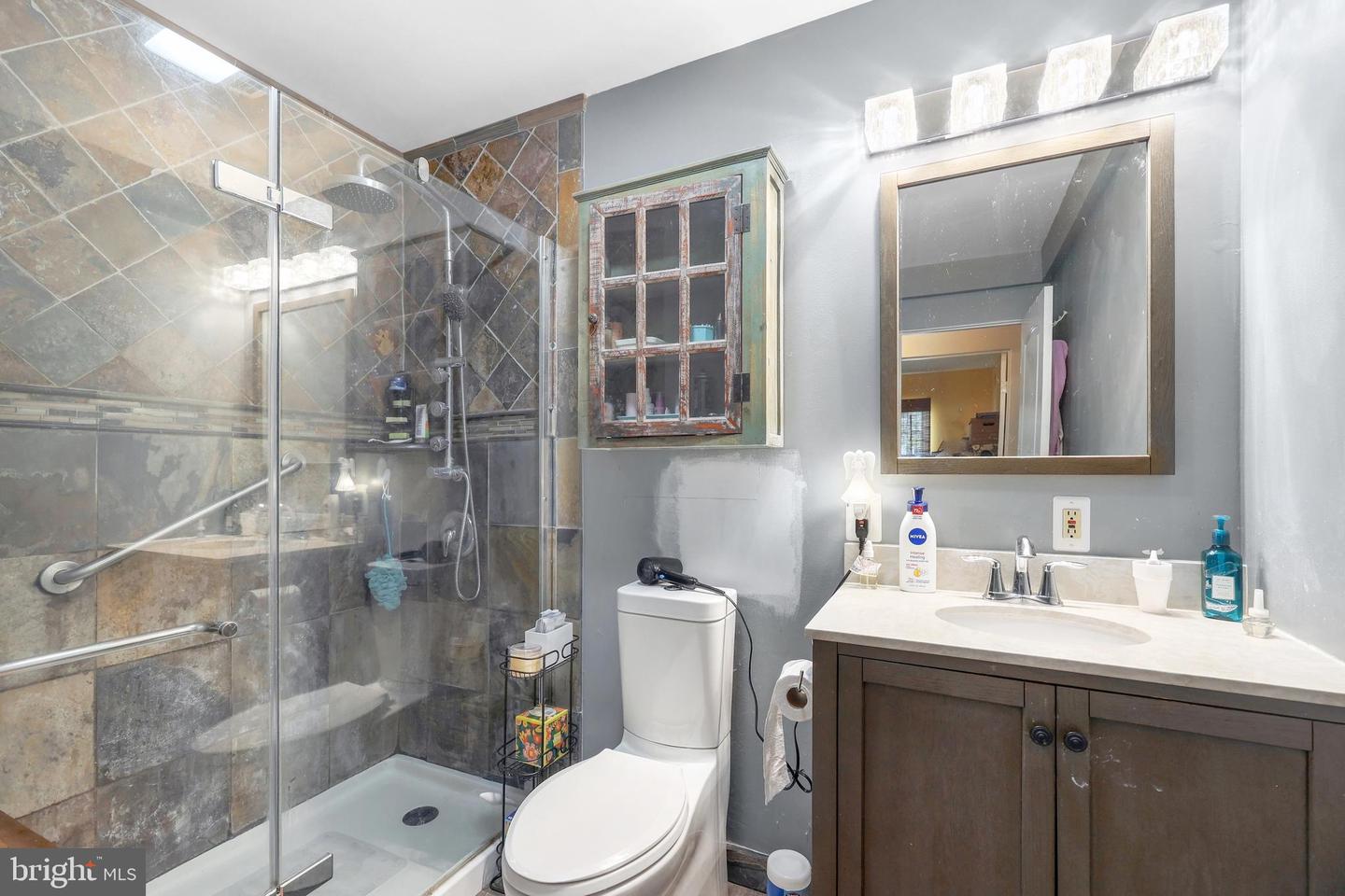 719 N BELFORT ST, STERLING, Virginia 20164, 3 Bedrooms Bedrooms, ,2 BathroomsBathrooms,Residential,For sale,719 N BELFORT ST,VALO2098832 MLS # VALO2098832