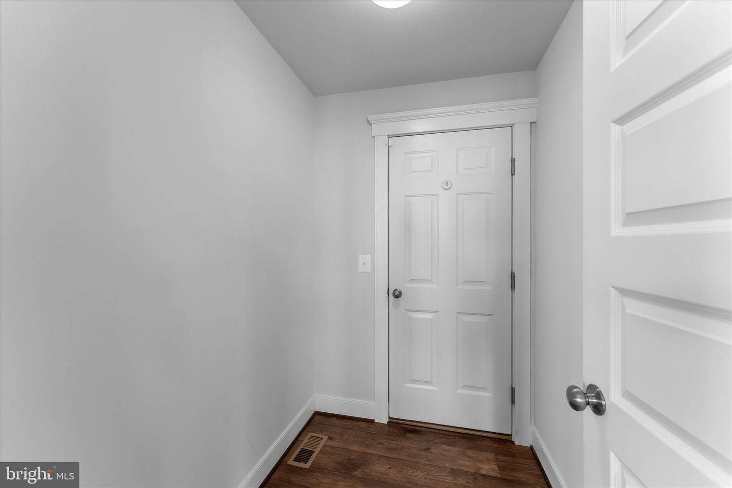17968 RIDGEWOOD PL, ROUND HILL, Virginia 20141, 4 Bedrooms Bedrooms, 9 Rooms Rooms,4 BathroomsBathrooms,Residential,For sale,17968 RIDGEWOOD PL,VALO2098834 MLS # VALO2098834