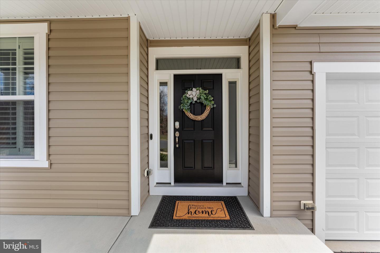 17968 RIDGEWOOD PL, ROUND HILL, Virginia 20141, 4 Bedrooms Bedrooms, 9 Rooms Rooms,4 BathroomsBathrooms,Residential,For sale,17968 RIDGEWOOD PL,VALO2098834 MLS # VALO2098834