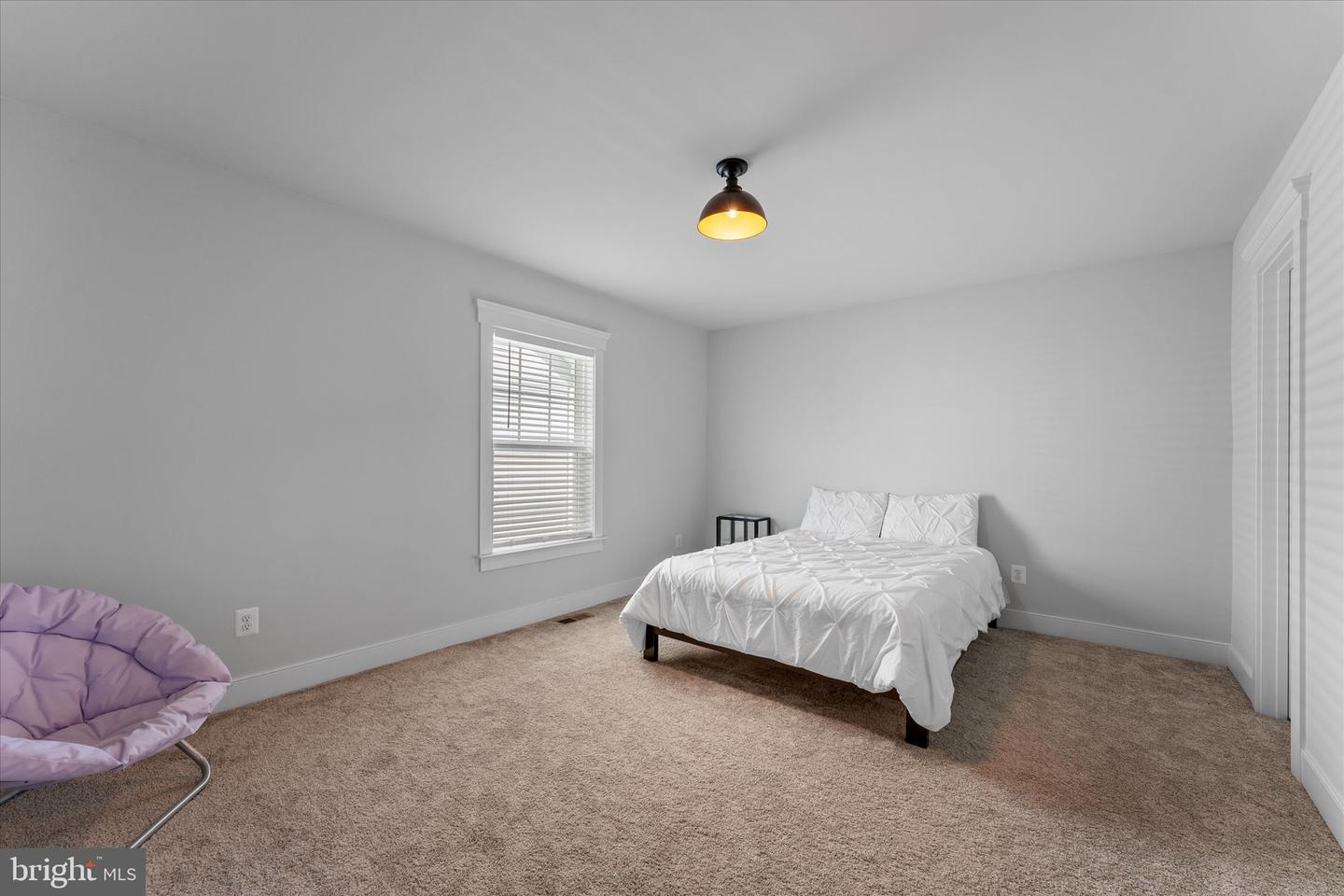17968 RIDGEWOOD PL, ROUND HILL, Virginia 20141, 4 Bedrooms Bedrooms, 9 Rooms Rooms,4 BathroomsBathrooms,Residential,For sale,17968 RIDGEWOOD PL,VALO2098834 MLS # VALO2098834