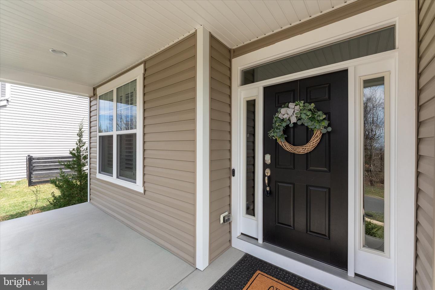 17968 RIDGEWOOD PL, ROUND HILL, Virginia 20141, 4 Bedrooms Bedrooms, 9 Rooms Rooms,4 BathroomsBathrooms,Residential,For sale,17968 RIDGEWOOD PL,VALO2098834 MLS # VALO2098834