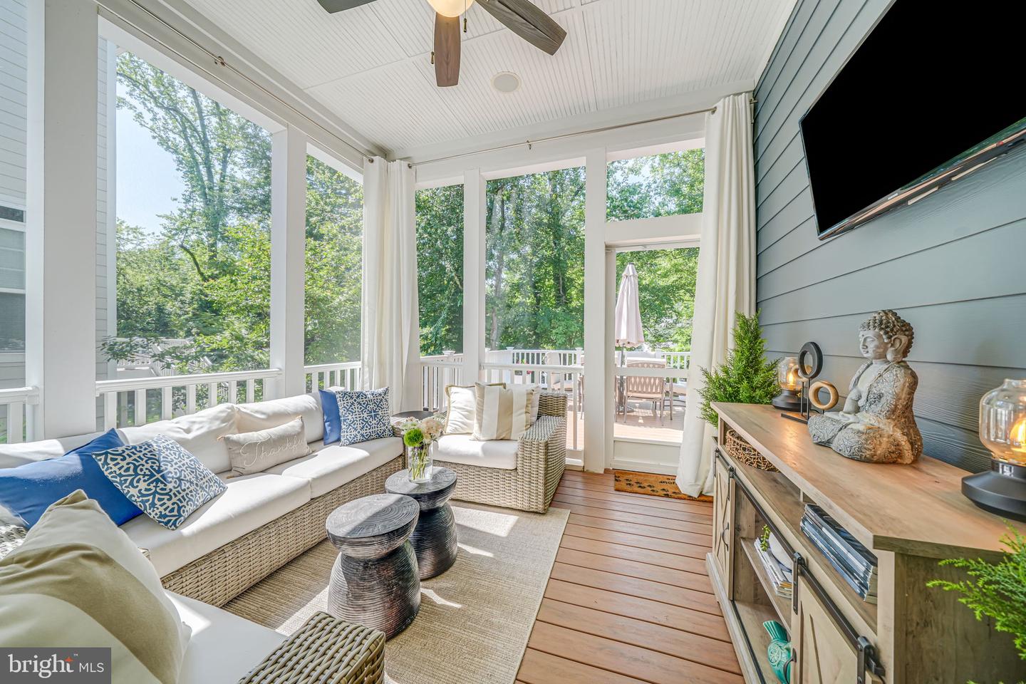 6513 MANOR RIDGE CT, FALLS CHURCH, Virginia 22043, 5 Bedrooms Bedrooms, ,5 BathroomsBathrooms,Residential,For sale,6513 MANOR RIDGE CT,VAFX2245278 MLS # VAFX2245278