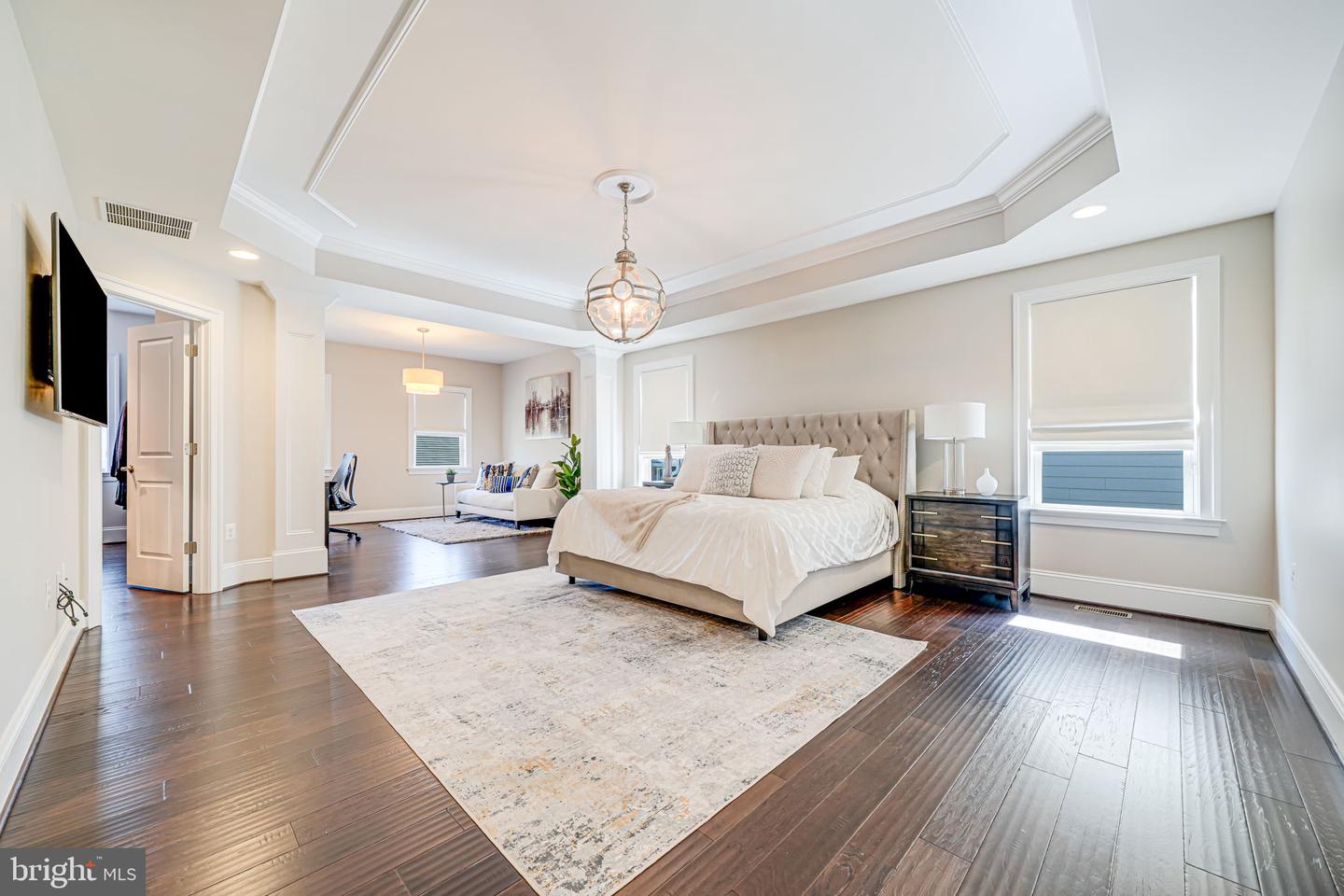 6513 MANOR RIDGE CT, FALLS CHURCH, Virginia 22043, 5 Bedrooms Bedrooms, ,5 BathroomsBathrooms,Residential,For sale,6513 MANOR RIDGE CT,VAFX2245278 MLS # VAFX2245278