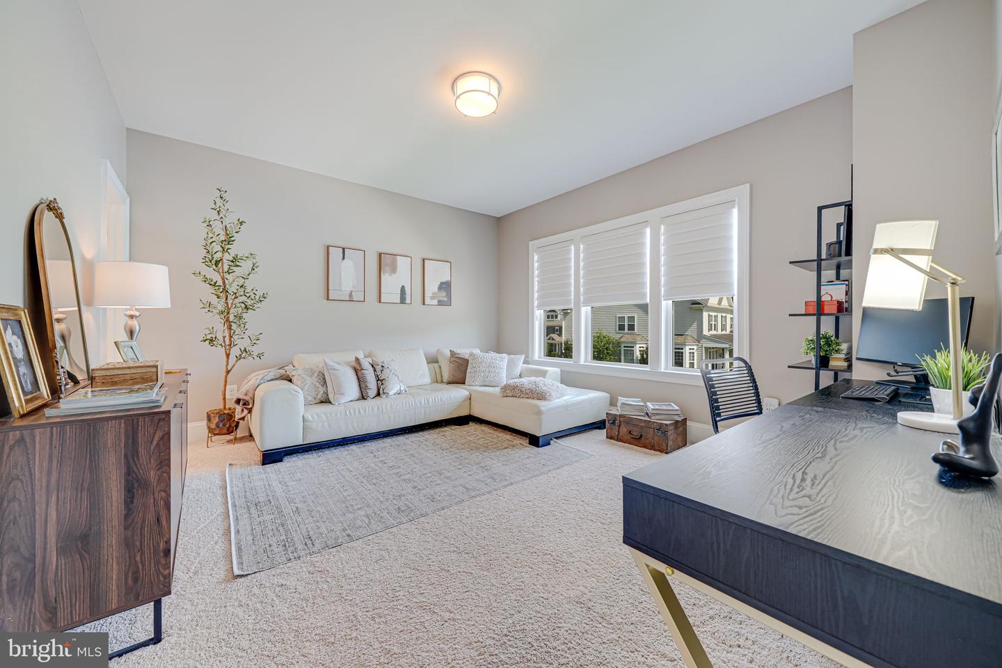6513 MANOR RIDGE CT, FALLS CHURCH, Virginia 22043, 5 Bedrooms Bedrooms, ,5 BathroomsBathrooms,Residential,For sale,6513 MANOR RIDGE CT,VAFX2245278 MLS # VAFX2245278