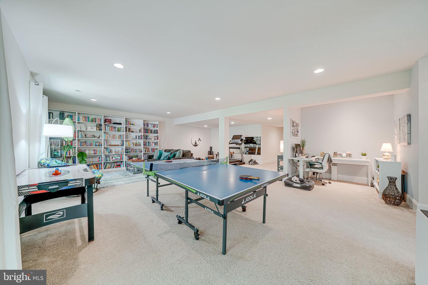 6513 MANOR RIDGE CT, FALLS CHURCH, Virginia 22043, 5 Bedrooms Bedrooms, ,5 BathroomsBathrooms,Residential,For sale,6513 MANOR RIDGE CT,VAFX2245278 MLS # VAFX2245278
