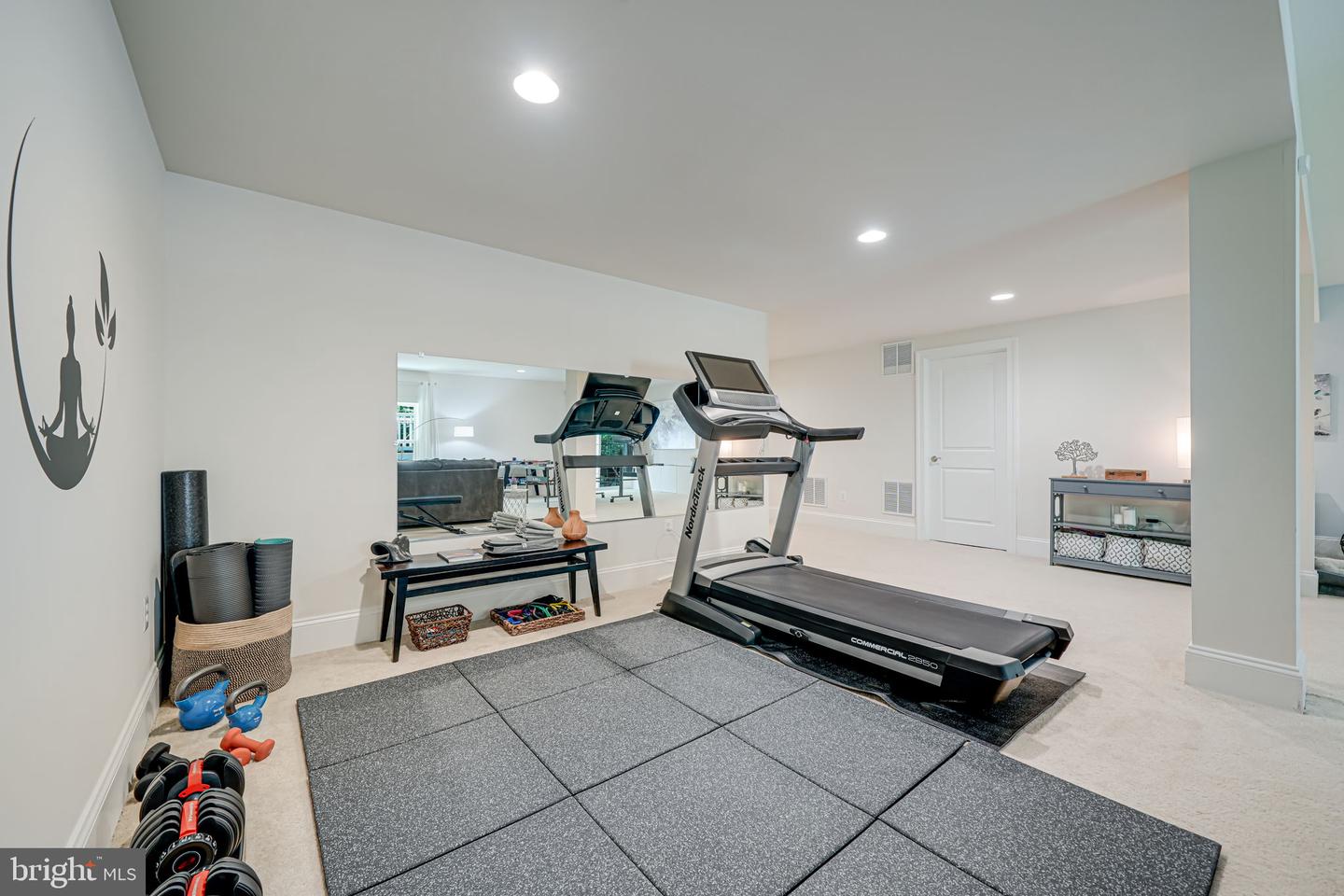 6513 MANOR RIDGE CT, FALLS CHURCH, Virginia 22043, 5 Bedrooms Bedrooms, ,5 BathroomsBathrooms,Residential,For sale,6513 MANOR RIDGE CT,VAFX2245278 MLS # VAFX2245278