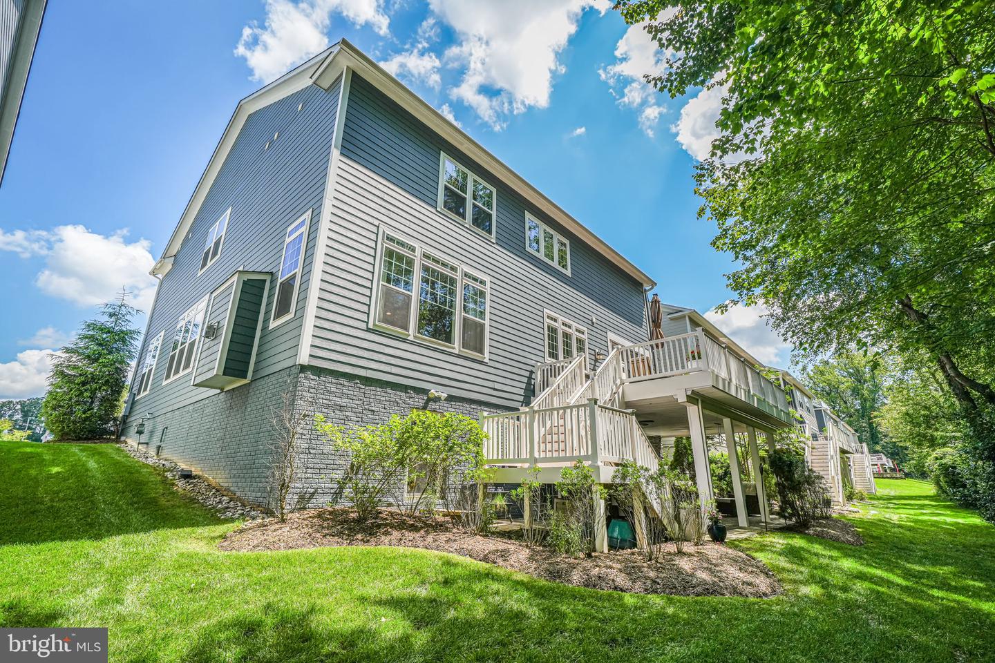 6513 MANOR RIDGE CT, FALLS CHURCH, Virginia 22043, 5 Bedrooms Bedrooms, ,5 BathroomsBathrooms,Residential,For sale,6513 MANOR RIDGE CT,VAFX2245278 MLS # VAFX2245278