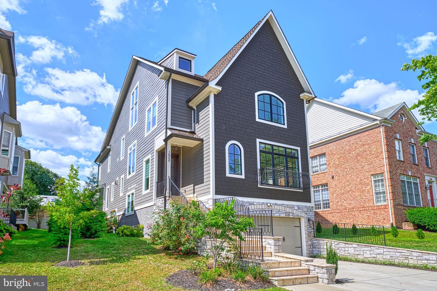 1600 GREAT FALLS ST, MCLEAN, Virginia 22101, 6 Bedrooms Bedrooms, ,5 BathroomsBathrooms,Residential,For sale,1600 GREAT FALLS ST,VAFX2245494 MLS # VAFX2245494