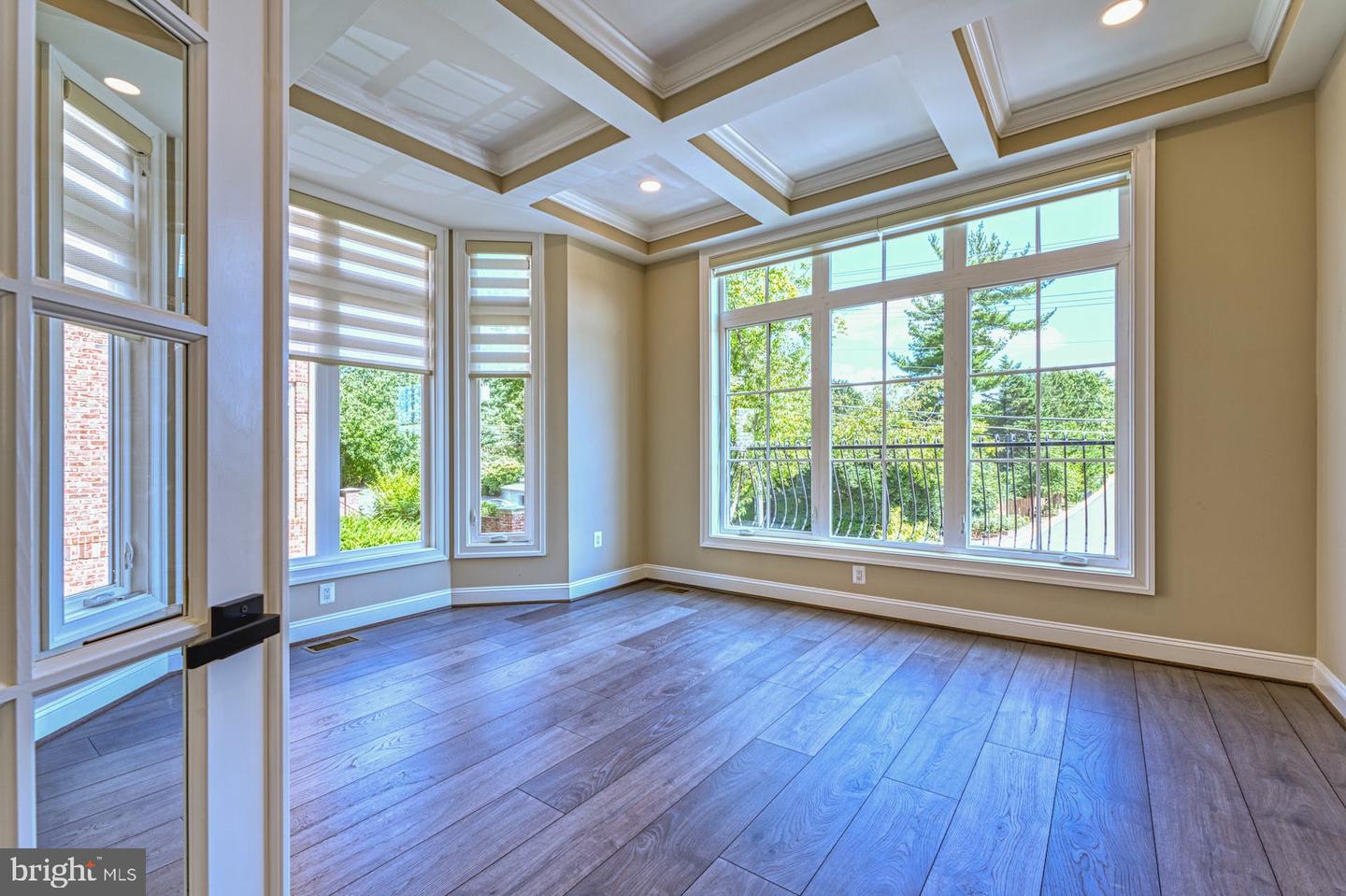 1600 GREAT FALLS ST, MCLEAN, Virginia 22101, 6 Bedrooms Bedrooms, ,5 BathroomsBathrooms,Residential,For sale,1600 GREAT FALLS ST,VAFX2245494 MLS # VAFX2245494
