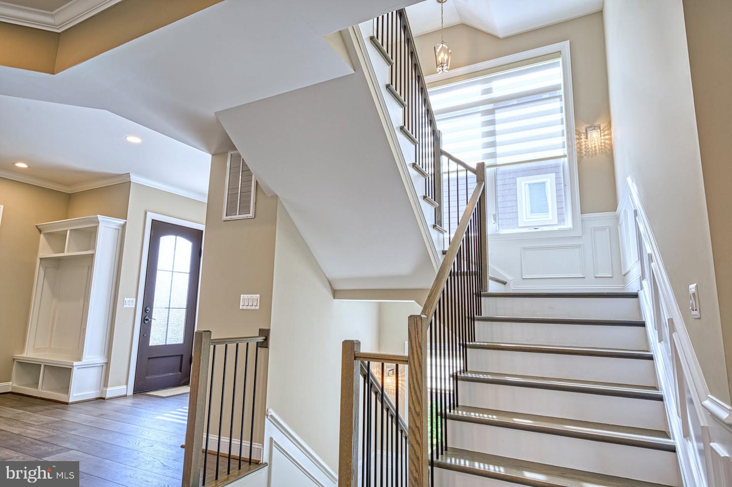 1600 GREAT FALLS ST, MCLEAN, Virginia 22101, 6 Bedrooms Bedrooms, ,5 BathroomsBathrooms,Residential,For sale,1600 GREAT FALLS ST,VAFX2245494 MLS # VAFX2245494