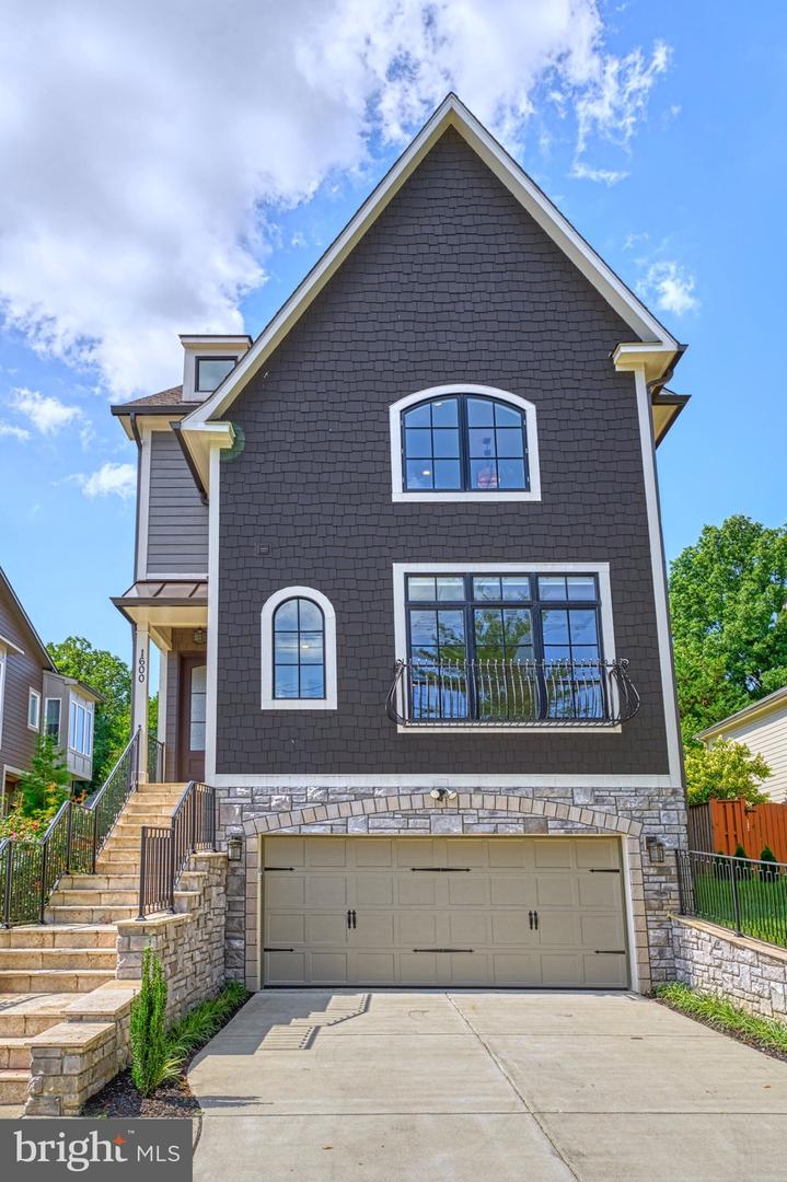 1600 GREAT FALLS ST, MCLEAN, Virginia 22101, 6 Bedrooms Bedrooms, ,5 BathroomsBathrooms,Residential,For sale,1600 GREAT FALLS ST,VAFX2245494 MLS # VAFX2245494