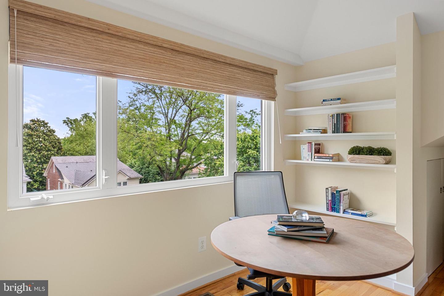 2811 35TH ST NW, WASHINGTON, District Of Columbia 20007, 7 Bedrooms Bedrooms, ,5 BathroomsBathrooms,Residential,For sale,2811 35TH ST NW,DCDC2204172 MLS # DCDC2204172