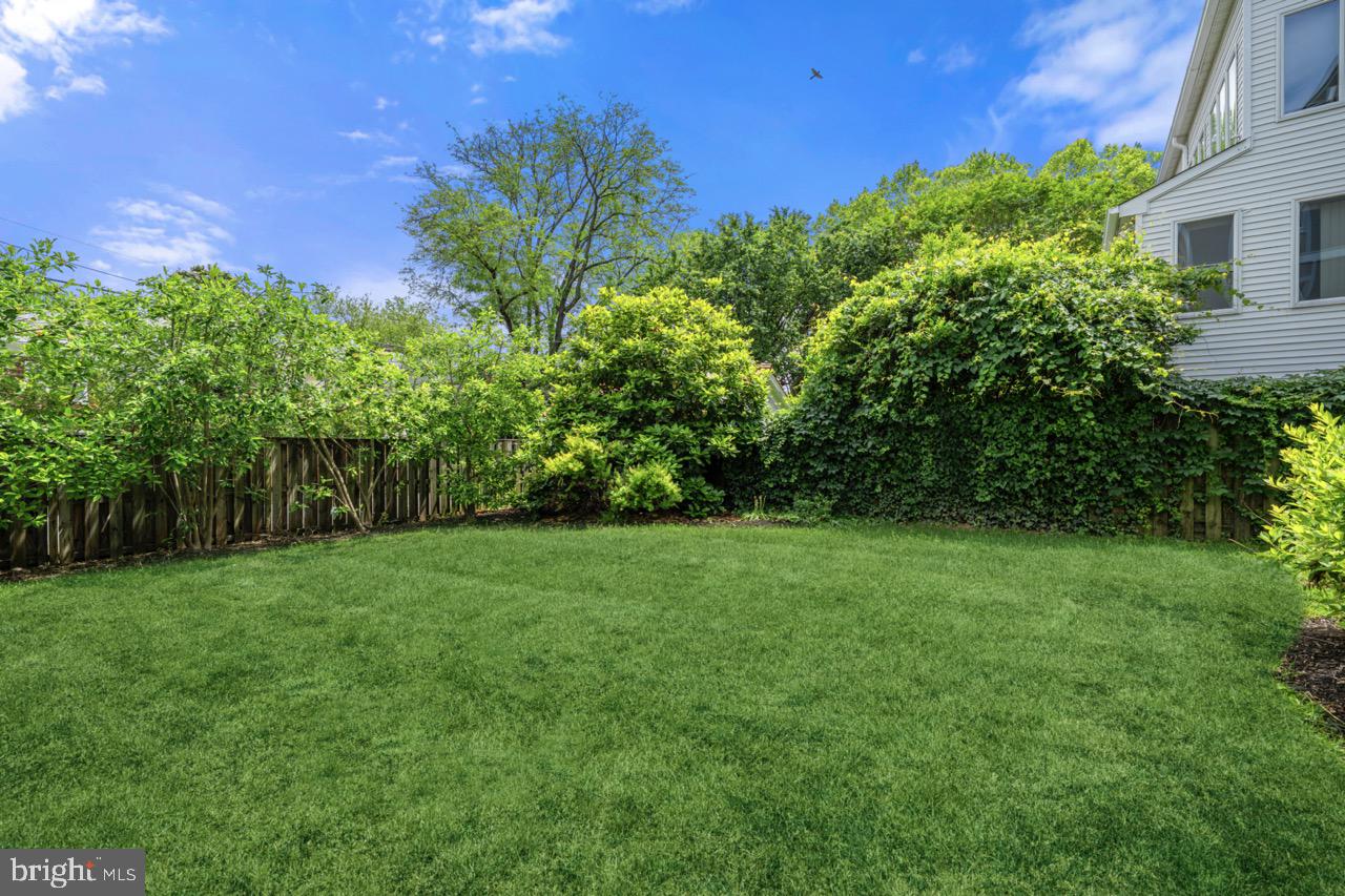 2811 35TH ST NW, WASHINGTON, District Of Columbia 20007, 7 Bedrooms Bedrooms, ,5 BathroomsBathrooms,Residential,For sale,2811 35TH ST NW,DCDC2204172 MLS # DCDC2204172