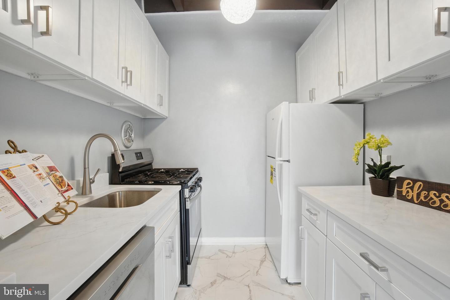 4379 AMERICANA DR #201, ANNANDALE, Virginia 22003, 1 Bedroom Bedrooms, ,1 BathroomBathrooms,Residential,For sale,4379 AMERICANA DR #201,VAFX2245652 MLS # VAFX2245652