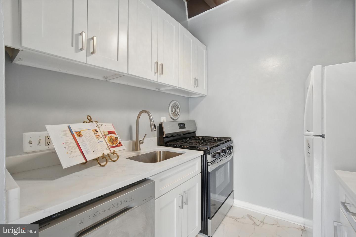 4379 AMERICANA DR #201, ANNANDALE, Virginia 22003, 1 Bedroom Bedrooms, ,1 BathroomBathrooms,Residential,For sale,4379 AMERICANA DR #201,VAFX2245652 MLS # VAFX2245652