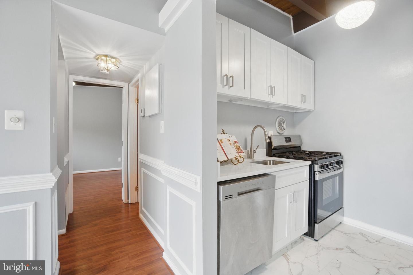 4379 AMERICANA DR #201, ANNANDALE, Virginia 22003, 1 Bedroom Bedrooms, ,1 BathroomBathrooms,Residential,For sale,4379 AMERICANA DR #201,VAFX2245652 MLS # VAFX2245652