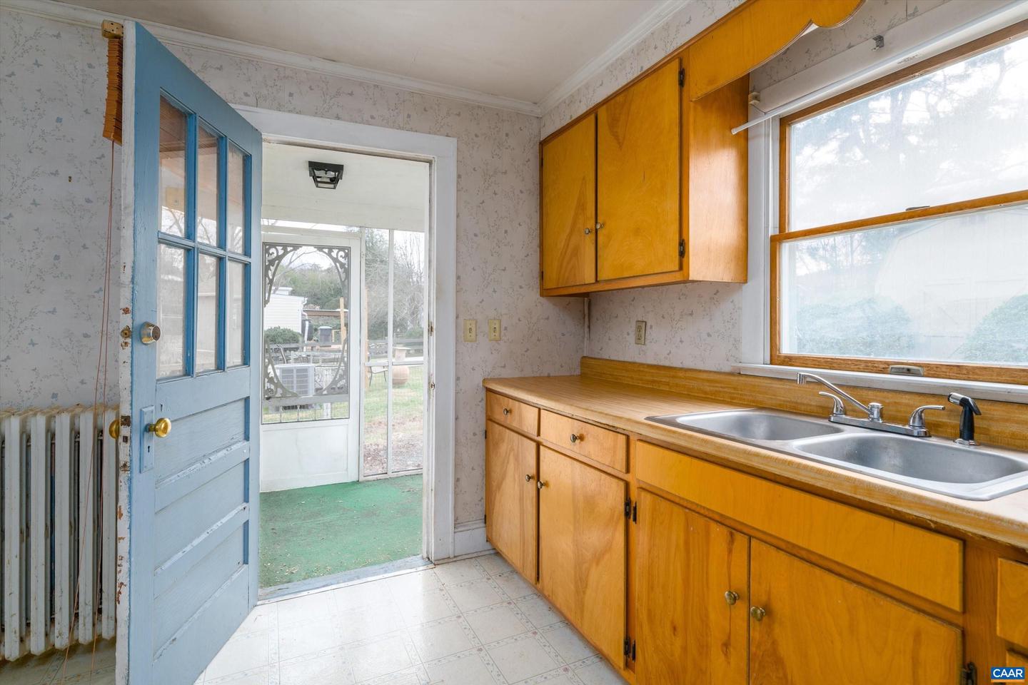 1316 CHESAPEAKE ST, CHARLOTTESVILLE, Virginia 22902, 2 Bedrooms Bedrooms, ,1 BathroomBathrooms,Residential,For sale,1316 CHESAPEAKE ST,665384 MLS # 665384