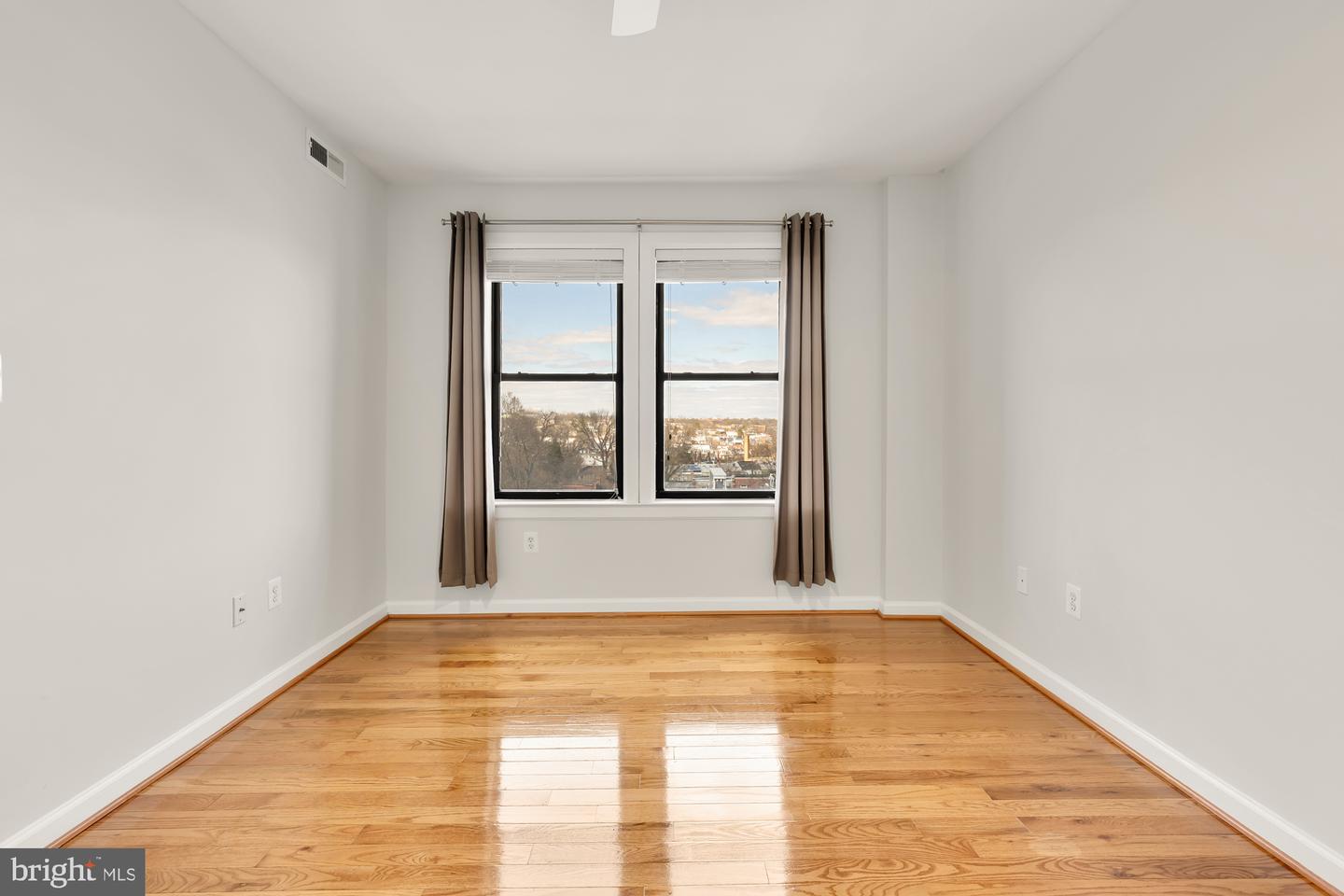 3900 14TH ST NW #608, WASHINGTON, District Of Columbia 20011, 1 Bedroom Bedrooms, ,1 BathroomBathrooms,Residential,For sale,3900 14TH ST NW #608,DCDC2203908 MLS # DCDC2203908