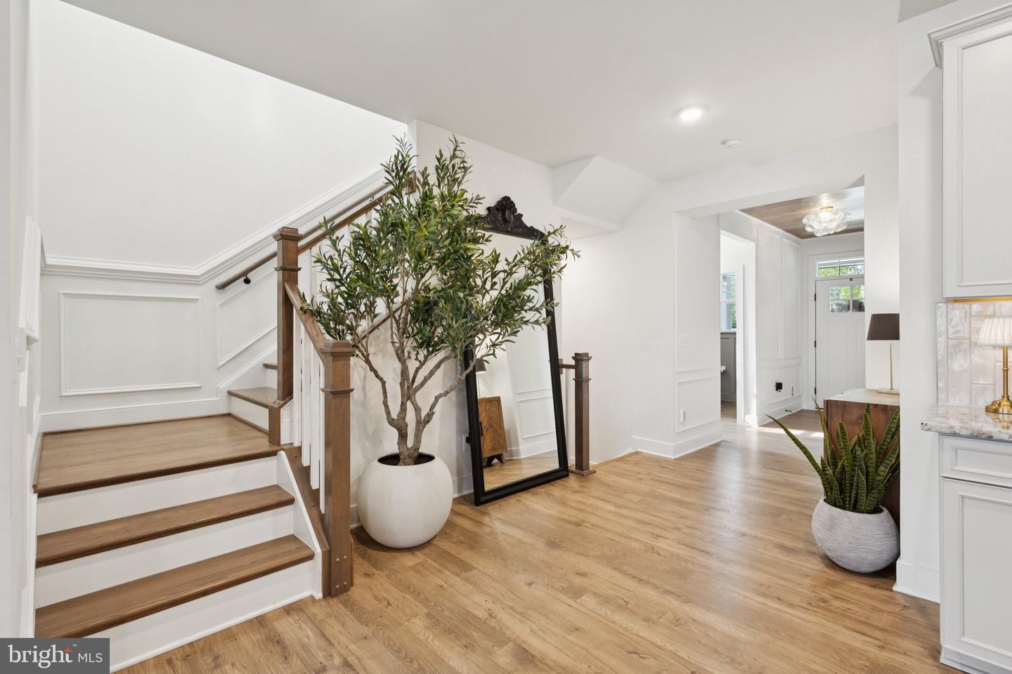 3880 HILLVIEW CT, ALEXANDRIA, Virginia 22310, 5 Bedrooms Bedrooms, ,3 BathroomsBathrooms,Residential,For sale,3880 HILLVIEW CT,VAFX2245332 MLS # VAFX2245332