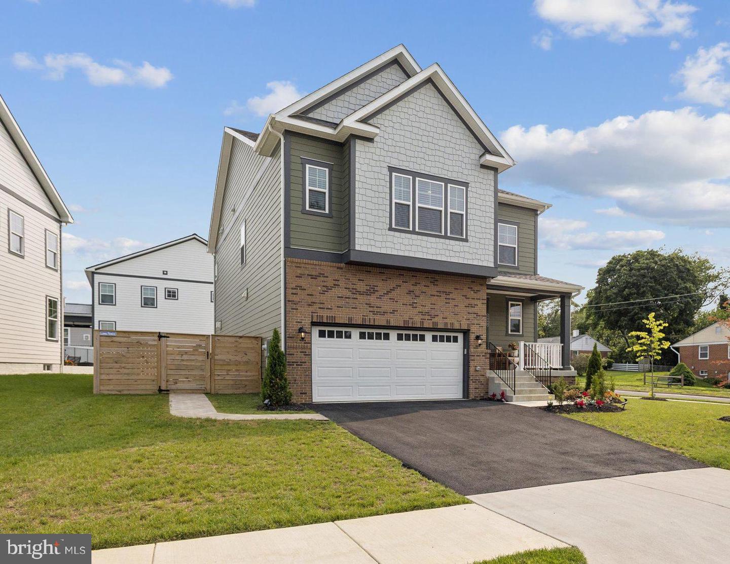 3880 HILLVIEW CT, ALEXANDRIA, Virginia 22310, 5 Bedrooms Bedrooms, ,3 BathroomsBathrooms,Residential,For sale,3880 HILLVIEW CT,VAFX2245332 MLS # VAFX2245332