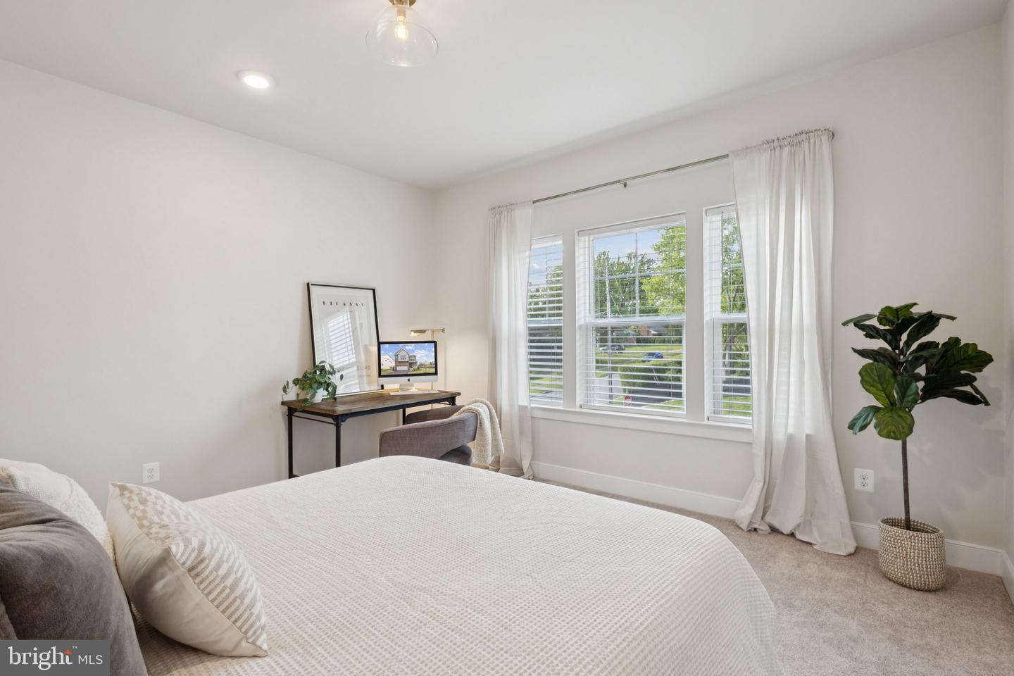 3880 HILLVIEW CT, ALEXANDRIA, Virginia 22310, 5 Bedrooms Bedrooms, ,3 BathroomsBathrooms,Residential,For sale,3880 HILLVIEW CT,VAFX2245332 MLS # VAFX2245332