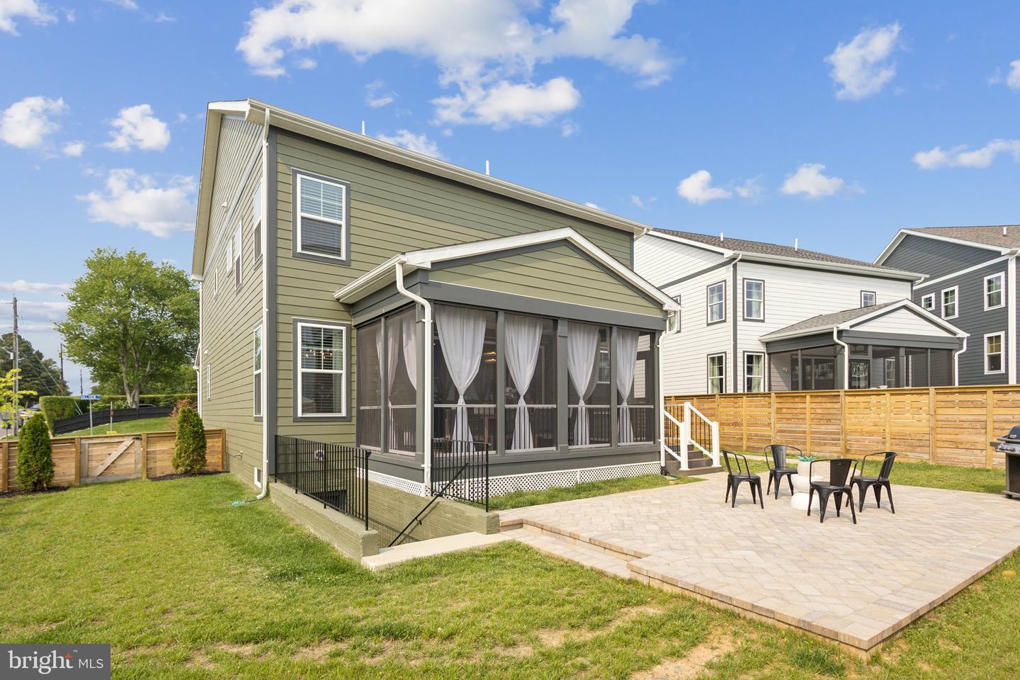 3880 HILLVIEW CT, ALEXANDRIA, Virginia 22310, 5 Bedrooms Bedrooms, ,3 BathroomsBathrooms,Residential,For sale,3880 HILLVIEW CT,VAFX2245332 MLS # VAFX2245332