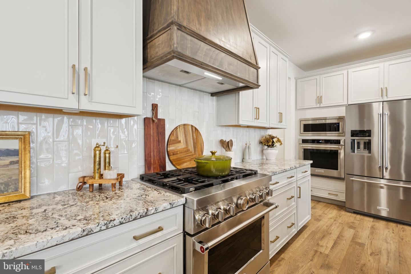 3880 HILLVIEW CT, ALEXANDRIA, Virginia 22310, 5 Bedrooms Bedrooms, ,3 BathroomsBathrooms,Residential,For sale,3880 HILLVIEW CT,VAFX2245332 MLS # VAFX2245332