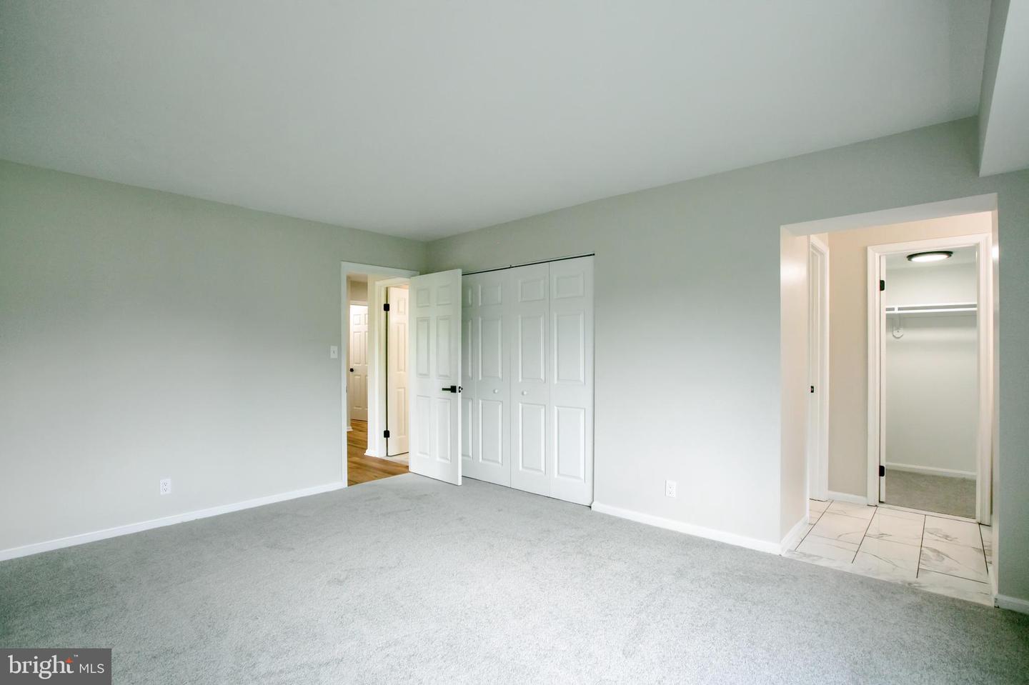 3800 POWELL LN #802, FALLS CHURCH, Virginia 22041, 2 Bedrooms Bedrooms, ,2 BathroomsBathrooms,Residential,For sale,3800 POWELL LN #802,VAFX2245336 MLS # VAFX2245336
