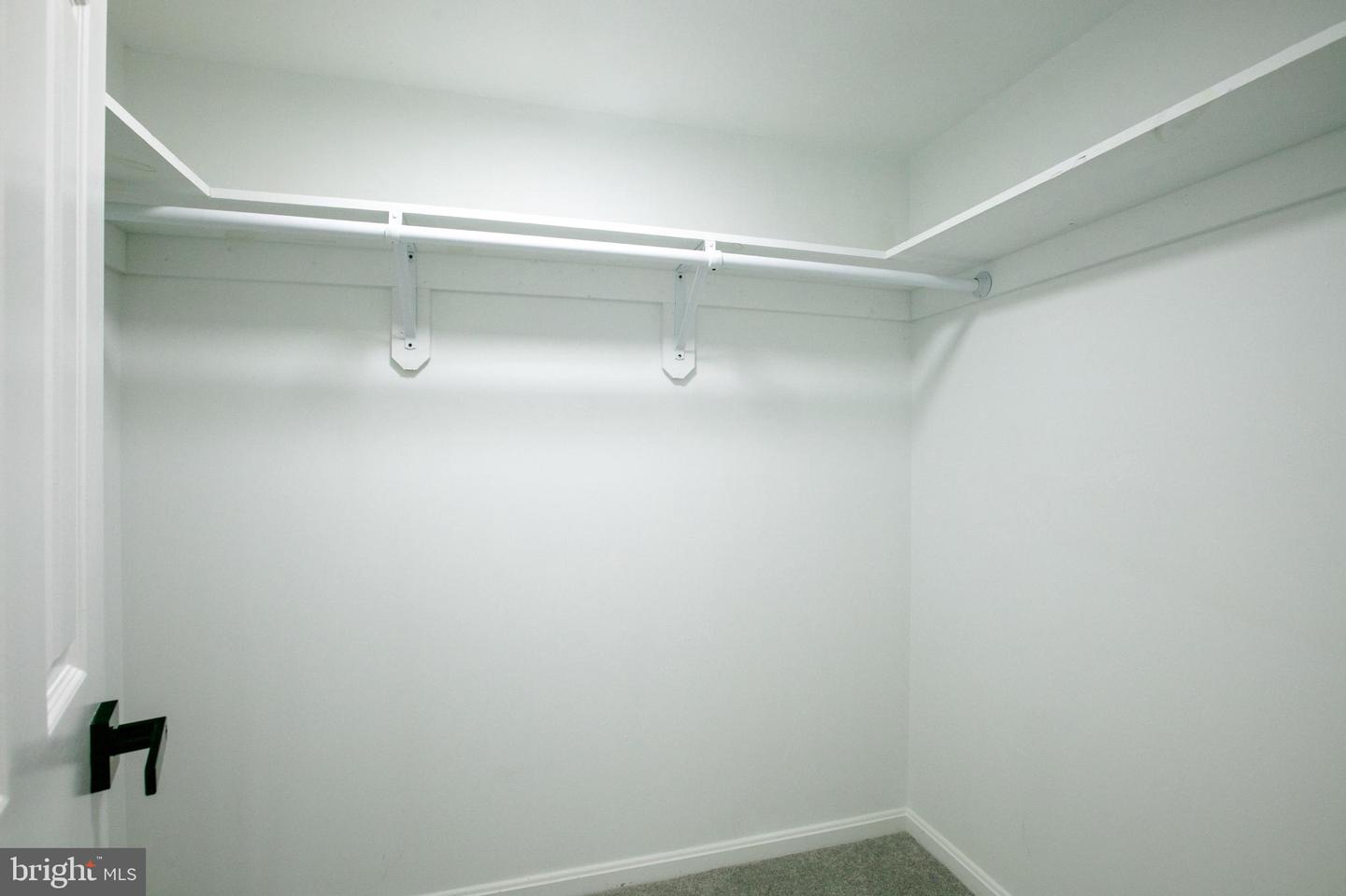 3800 POWELL LN #802, FALLS CHURCH, Virginia 22041, 2 Bedrooms Bedrooms, ,2 BathroomsBathrooms,Residential,For sale,3800 POWELL LN #802,VAFX2245336 MLS # VAFX2245336
