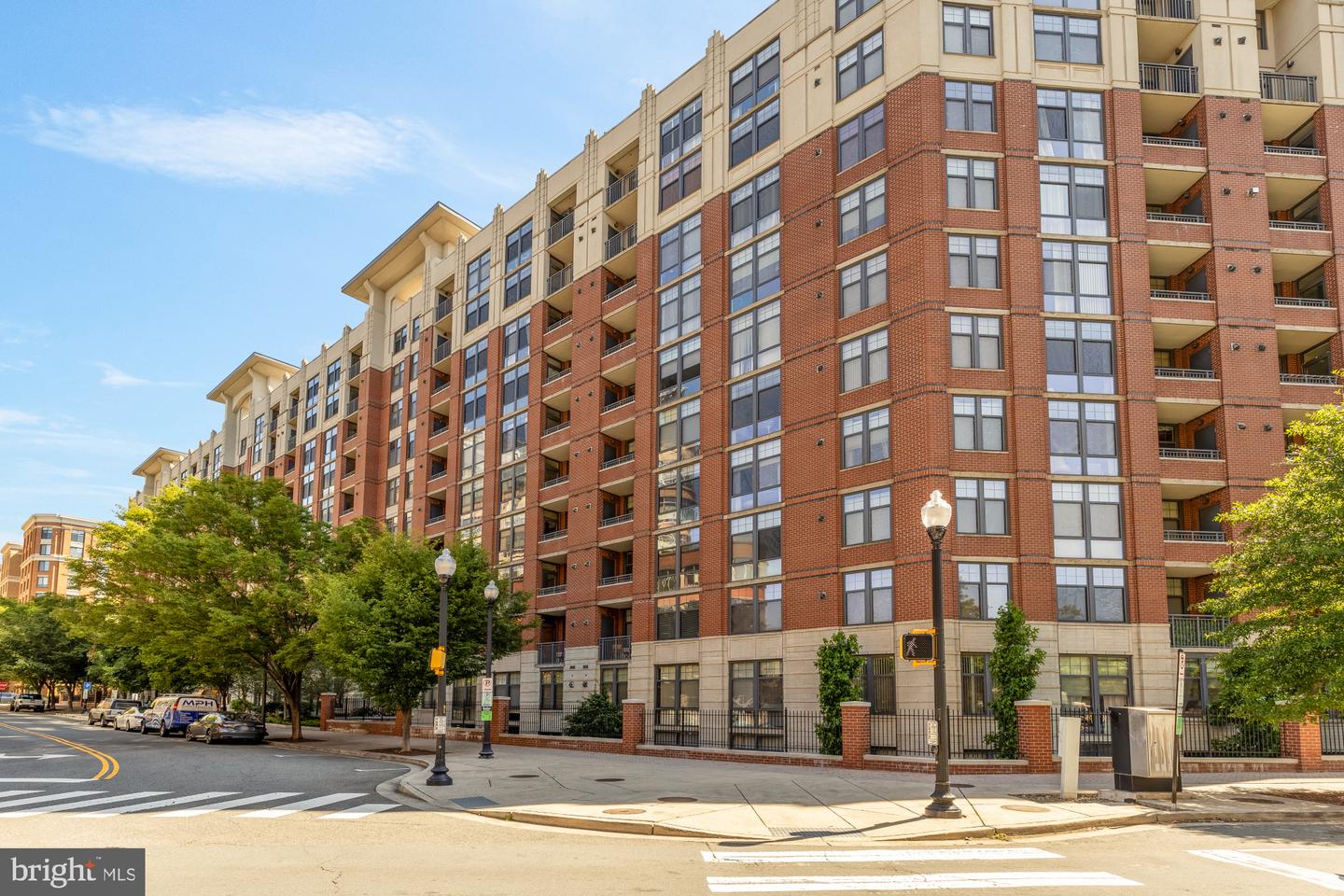1021 N GARFIELD ST #B37, ARLINGTON, Virginia 22201, 2 Bedrooms Bedrooms, ,2 BathroomsBathrooms,Residential,For sale,1021 N GARFIELD ST #B37,VAAR2058694 MLS # VAAR2058694