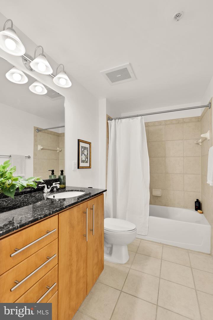 1021 N GARFIELD ST #B37, ARLINGTON, Virginia 22201, 2 Bedrooms Bedrooms, ,2 BathroomsBathrooms,Residential,For sale,1021 N GARFIELD ST #B37,VAAR2058694 MLS # VAAR2058694