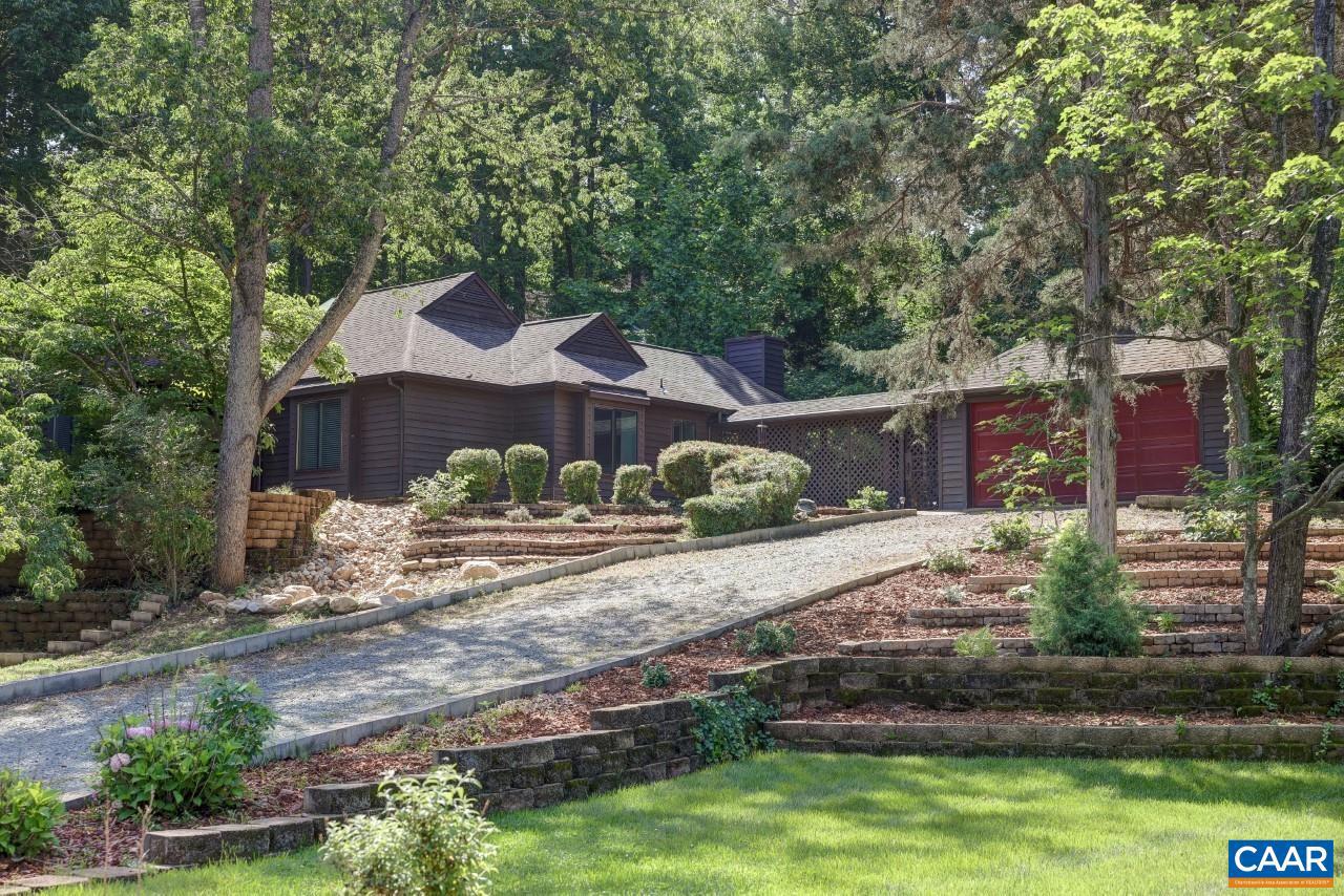 1255 COPPERSTONE DR, CHARLOTTESVILLE, Virginia 22902, 2 Bedrooms Bedrooms, ,2 BathroomsBathrooms,Residential,For sale,1255 COPPERSTONE DR,665356 MLS # 665356