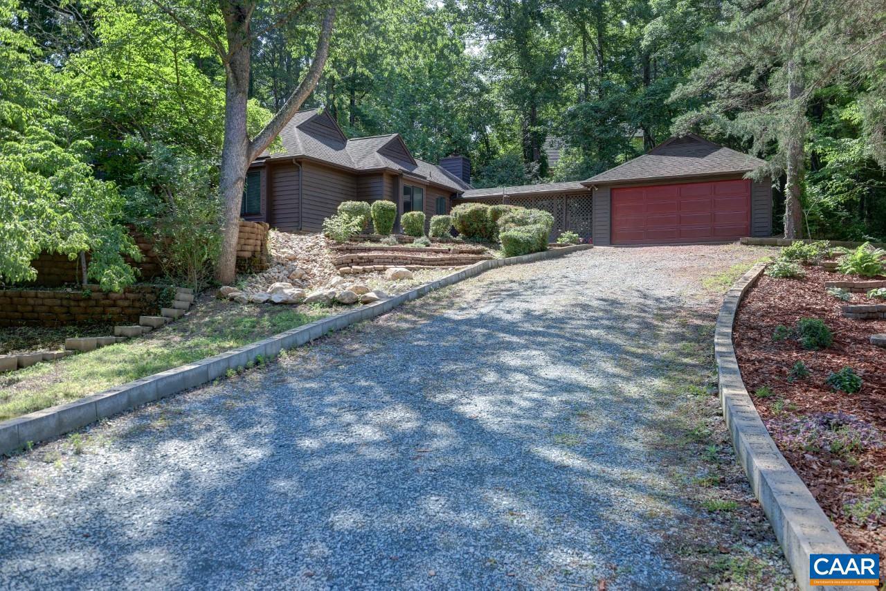 1255 COPPERSTONE DR, CHARLOTTESVILLE, Virginia 22902, 2 Bedrooms Bedrooms, ,2 BathroomsBathrooms,Residential,For sale,1255 COPPERSTONE DR,665356 MLS # 665356