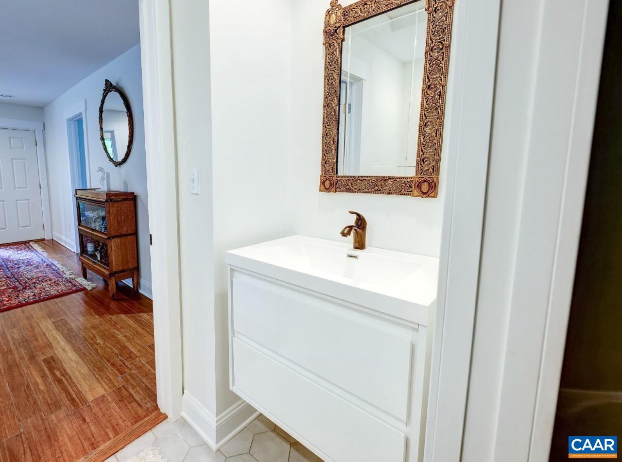 1255 COPPERSTONE DR, CHARLOTTESVILLE, Virginia 22902, 2 Bedrooms Bedrooms, ,2 BathroomsBathrooms,Residential,For sale,1255 COPPERSTONE DR,665356 MLS # 665356