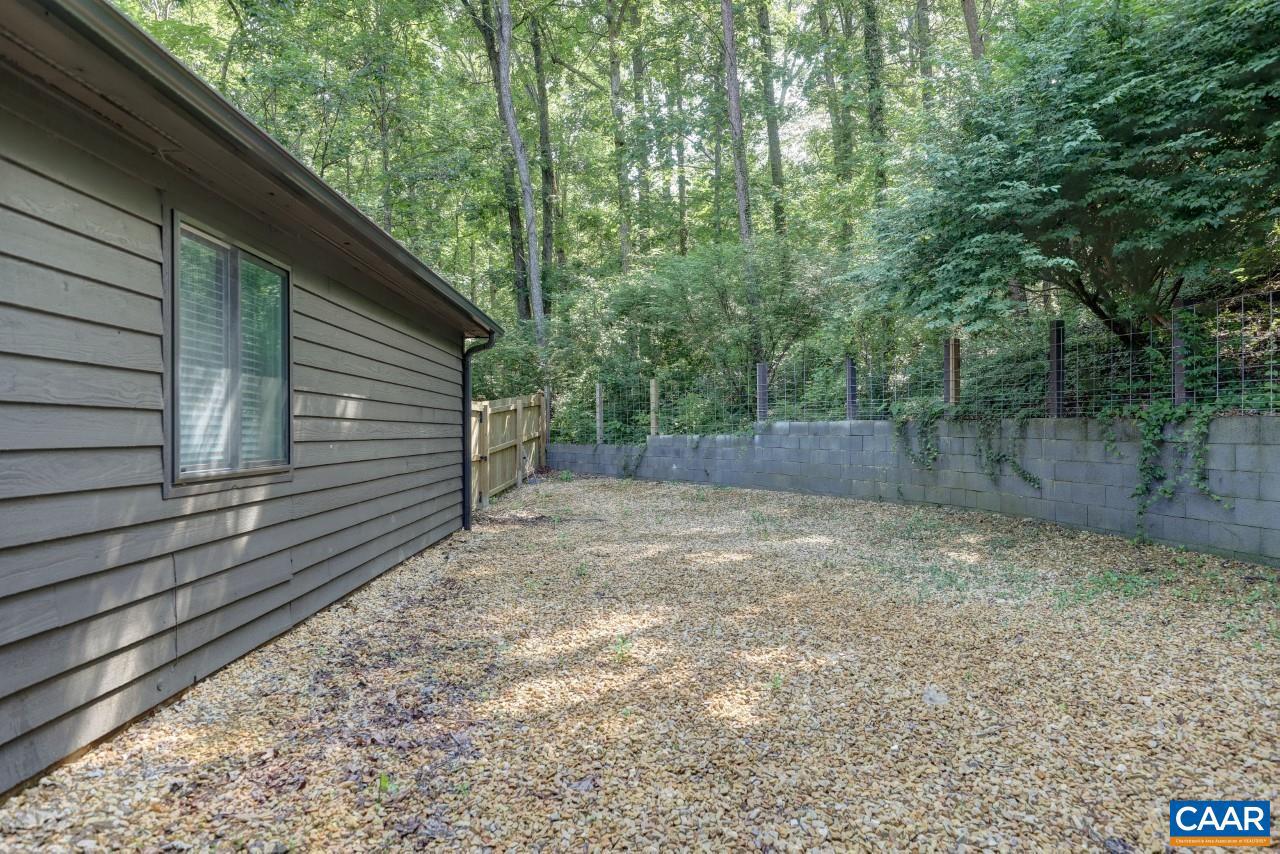 1255 COPPERSTONE DR, CHARLOTTESVILLE, Virginia 22902, 2 Bedrooms Bedrooms, ,2 BathroomsBathrooms,Residential,For sale,1255 COPPERSTONE DR,665356 MLS # 665356