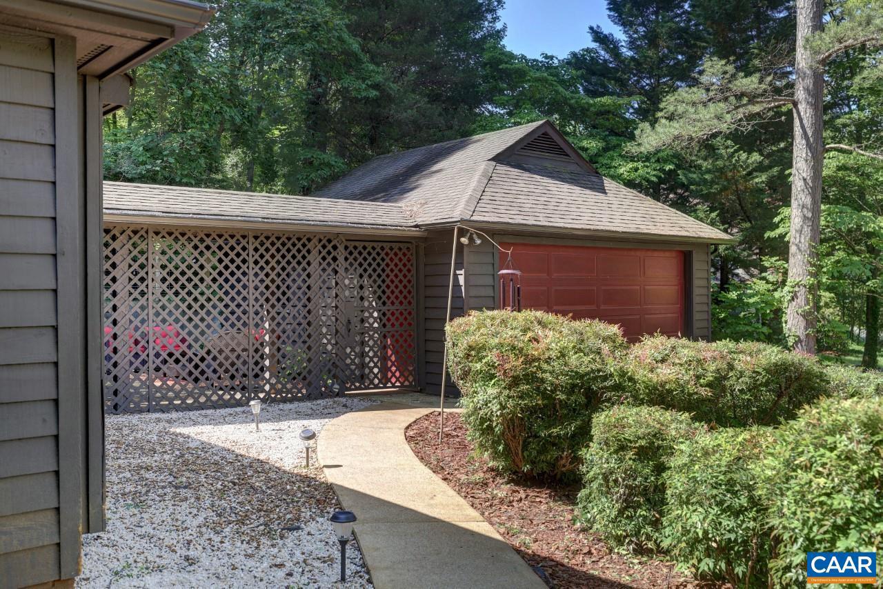 1255 COPPERSTONE DR, CHARLOTTESVILLE, Virginia 22902, 2 Bedrooms Bedrooms, ,2 BathroomsBathrooms,Residential,For sale,1255 COPPERSTONE DR,665356 MLS # 665356