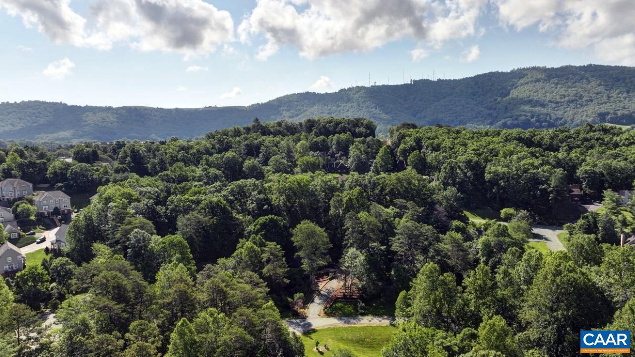 1255 COPPERSTONE DR, CHARLOTTESVILLE, Virginia 22902, 2 Bedrooms Bedrooms, ,2 BathroomsBathrooms,Residential,For sale,1255 COPPERSTONE DR,665356 MLS # 665356
