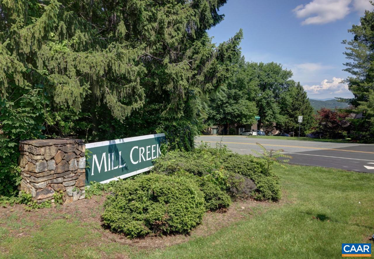 1255 COPPERSTONE DR, CHARLOTTESVILLE, Virginia 22902, 2 Bedrooms Bedrooms, ,2 BathroomsBathrooms,Residential,For sale,1255 COPPERSTONE DR,665356 MLS # 665356