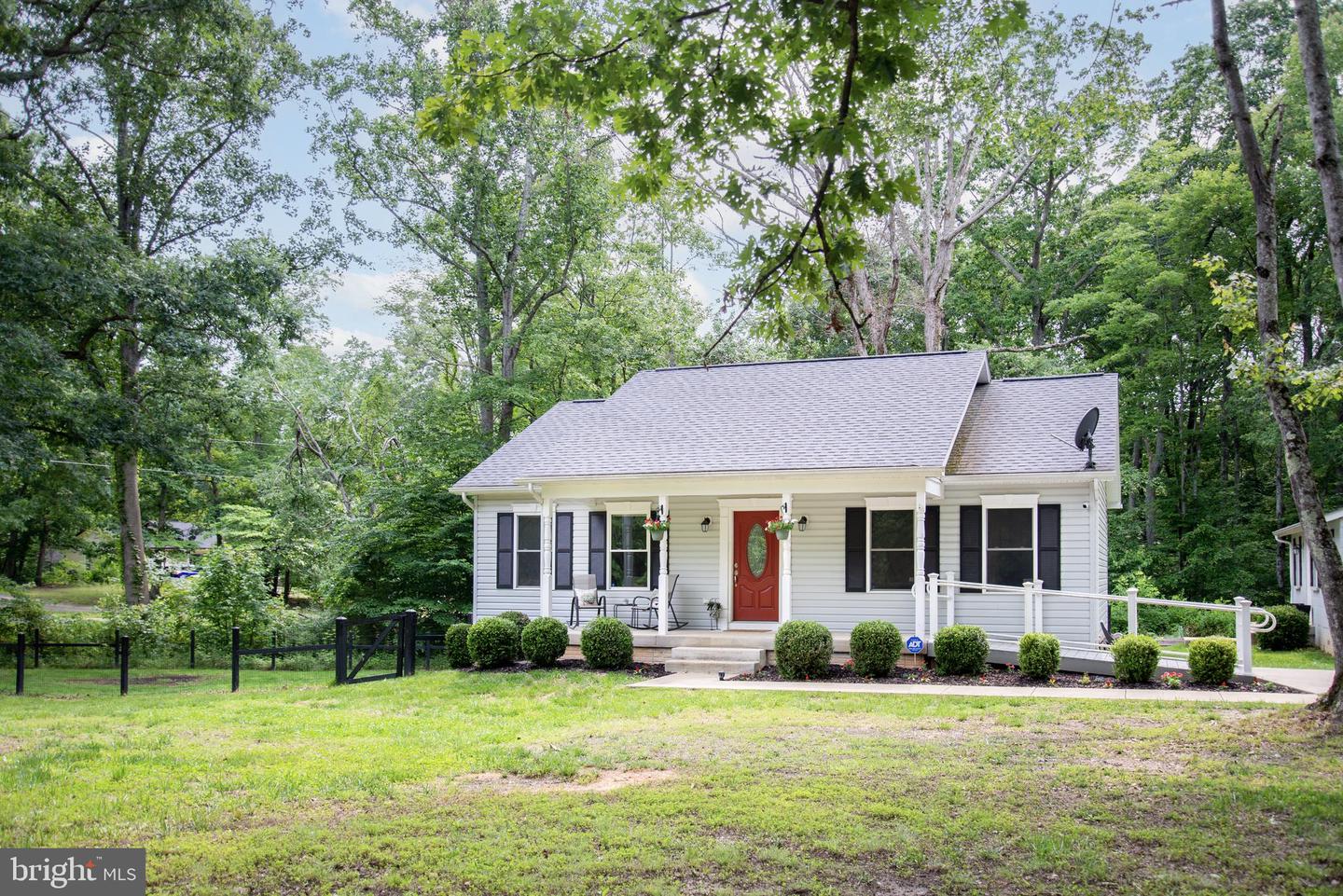 5588 COURTNEYS CORNER RD, SUMERDUCK, Virginia 22742, 2 Bedrooms Bedrooms, ,2 BathroomsBathrooms,Residential,For sale,5588 COURTNEYS CORNER RD,VAFQ2016942 MLS # VAFQ2016942