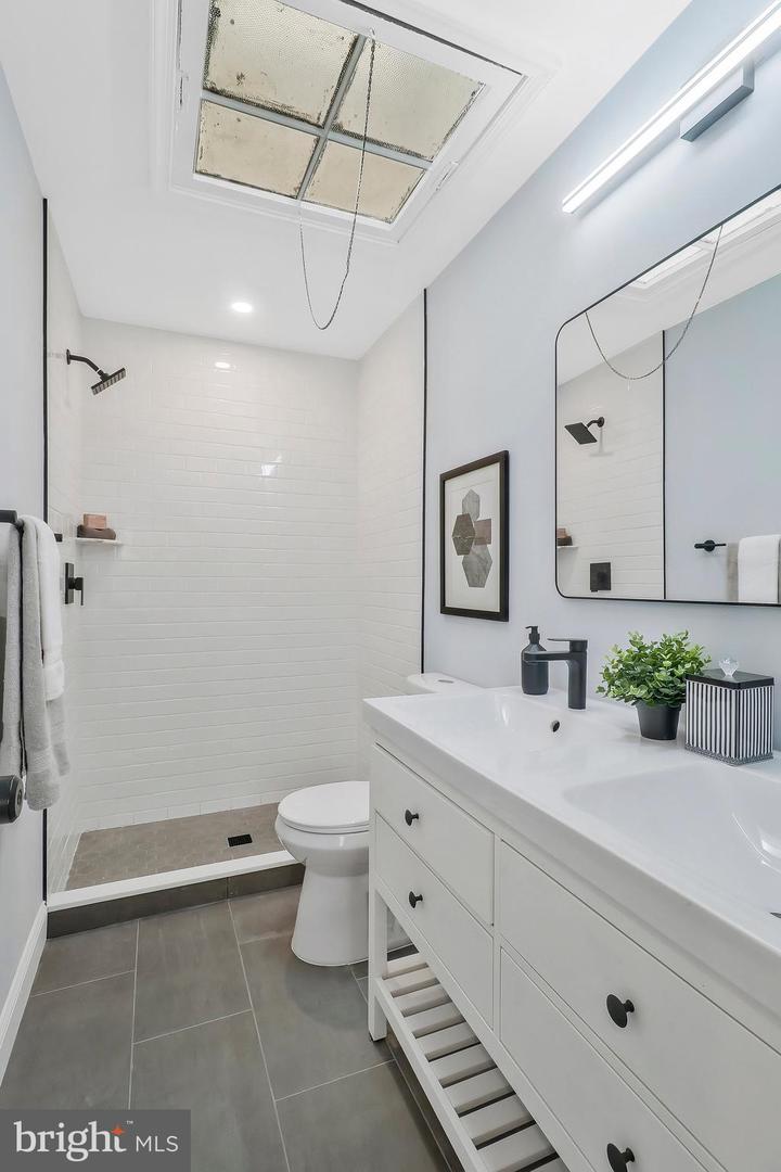 1515 MONTANA AVE NE, WASHINGTON, District Of Columbia 20018, 3 Bedrooms Bedrooms, ,3 BathroomsBathrooms,Residential,For sale,1515 MONTANA AVE NE,DCDC2204232 MLS # DCDC2204232