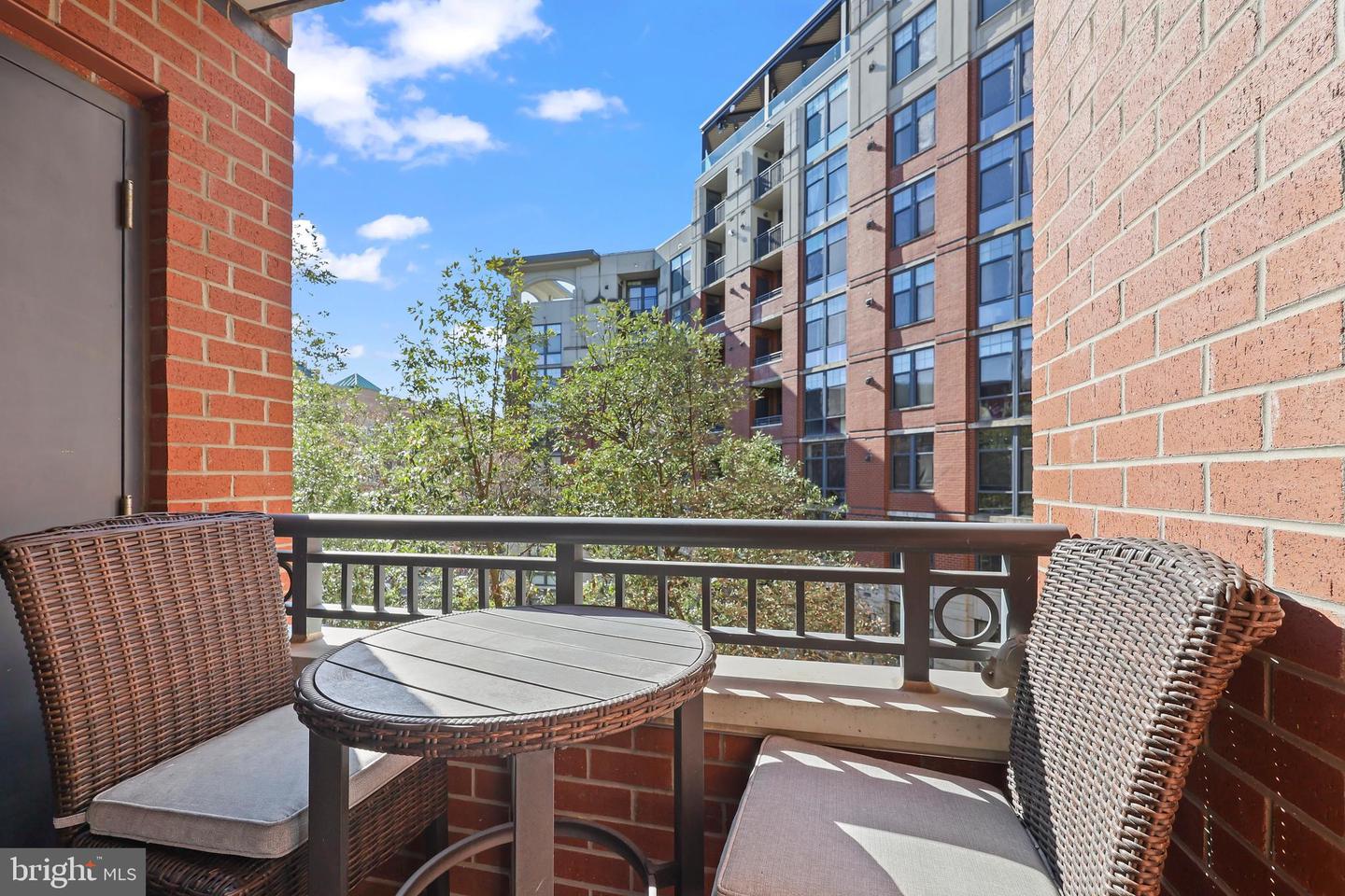 1021 N GARFIELD ST #328, ARLINGTON, Virginia 22201, 1 Bedroom Bedrooms, ,1 BathroomBathrooms,Residential,For sale,1021 N GARFIELD ST #328,VAAR2058754 MLS # VAAR2058754