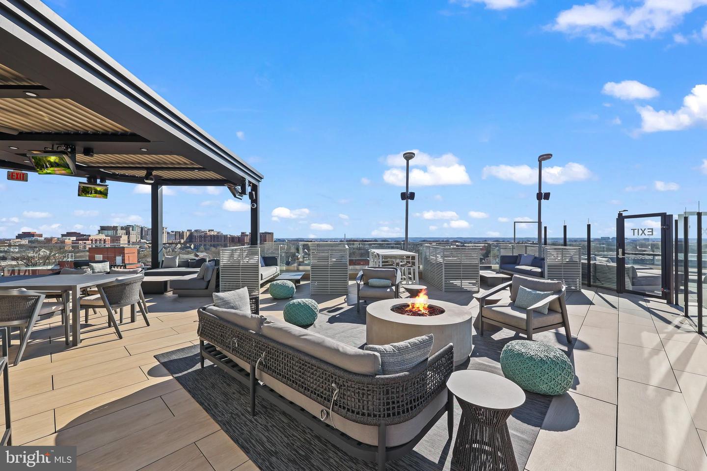 1021 N GARFIELD ST #328, ARLINGTON, Virginia 22201, 1 Bedroom Bedrooms, ,1 BathroomBathrooms,Residential,For sale,1021 N GARFIELD ST #328,VAAR2058754 MLS # VAAR2058754