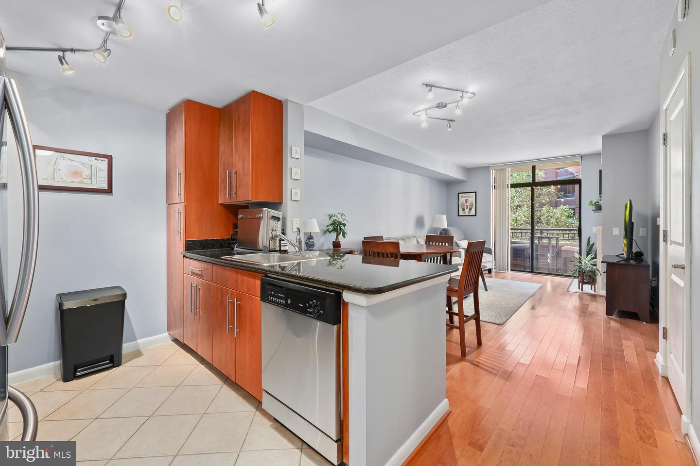 1021 N GARFIELD ST #328, ARLINGTON, Virginia 22201, 1 Bedroom Bedrooms, ,1 BathroomBathrooms,Residential,For sale,1021 N GARFIELD ST #328,VAAR2058754 MLS # VAAR2058754